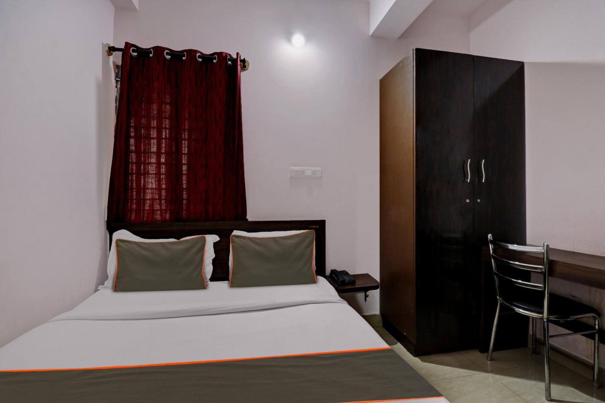 Hotel Alfa Inn Bangalore Esterno foto